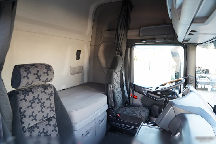 Scania S 450 / RETARDER / KLIMATYZACJA POSTOJOWA / ALUFELGI / NAVI / PO KONTRAKCIE SERWISOWYM / SPROWADZONA zdjęcie 34