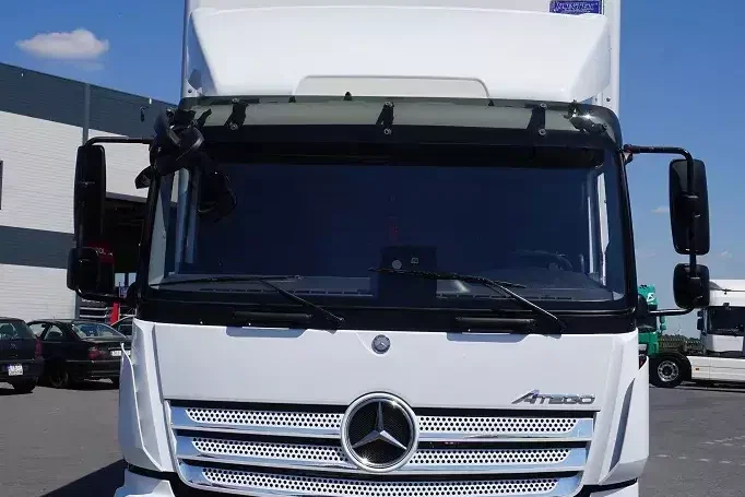 Mercedes ATEGO / 1221 / ACC / EURO 6 / KONTENER + WINDA / 17 PALET zdjęcie 14