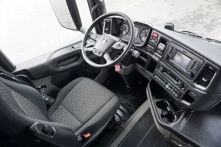 Scania R 410 / LNG / ACC / EURO 6 / ZESTAW PRZEJAZDOWY 120 M3 / RETARDER zdjęcie 13