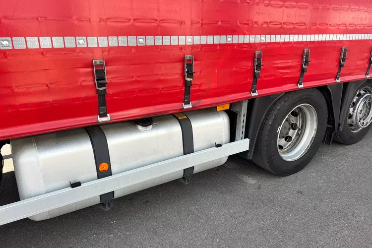 Mercedes 2545 Bigspace , firanka , zdjęcie 40