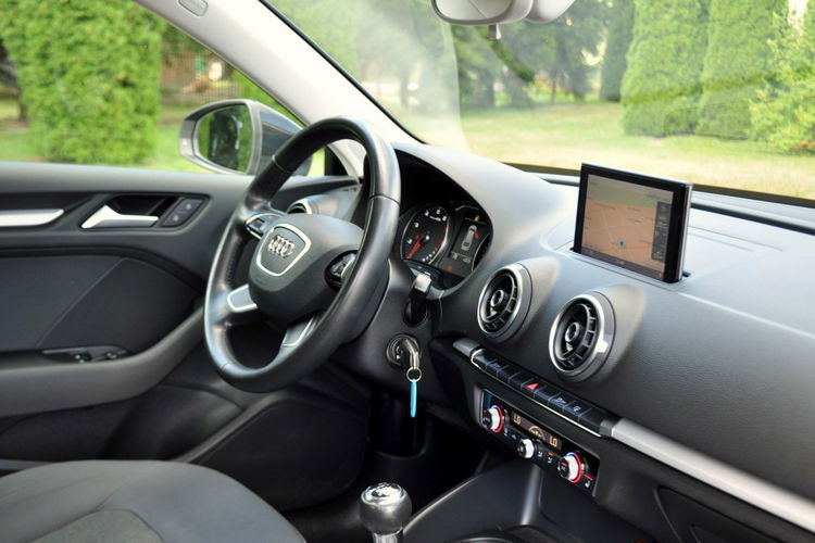 Audi A3 1.4T(122KM) Bi-Xenon Led Duża Navi Klimatronik Welur Chrom Alu17"ASO zdjęcie 18
