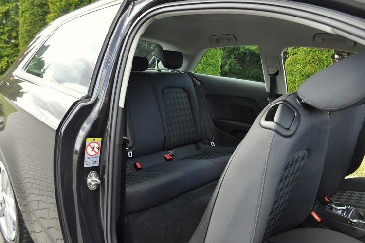 Audi A3 1.4T(122KM) Bi-Xenon Led Duża Navi Klimatronik Welur Chrom Alu17"ASO zdjęcie 19