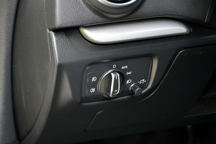 Audi A3 1.4T(122KM) Bi-Xenon Led Duża Navi Klimatronik Welur Chrom Alu17"ASO zdjęcie 32