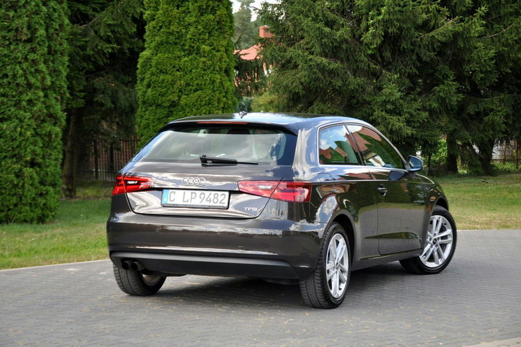 Audi A3 1.4T(122KM) Bi-Xenon Led Duża Navi Klimatronik Welur Chrom Alu17"ASO zdjęcie 7