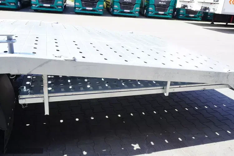 Renault D12 / Nowa laweta ocynkowa / r.2025 / długość 840 cm zdjęcie 14