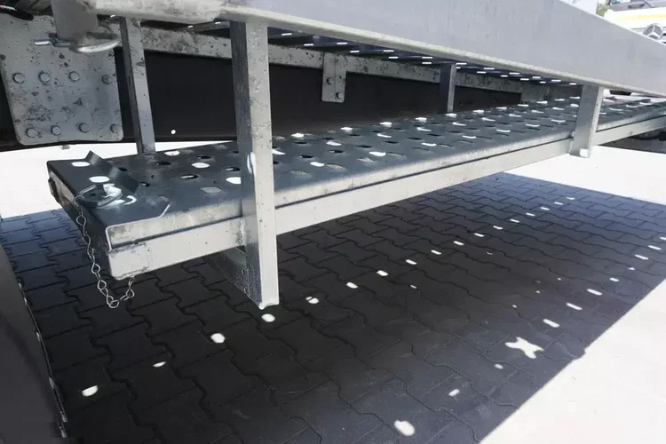 Renault D12 / Nowa laweta ocynkowa / r.2025 / długość 840 cm zdjęcie 17