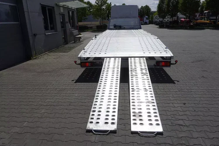 Renault D12 / Nowa laweta ocynkowa / r.2025 / długość 840 cm zdjęcie 5