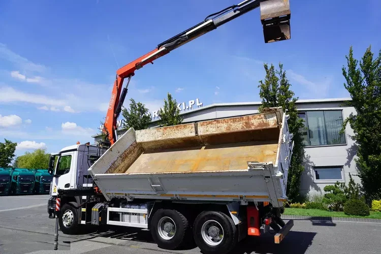 Mercedes Arocs 2636 / 6x4 / HDS Fassi / Wywrotka 3 str / Bortmatic zdjęcie 3