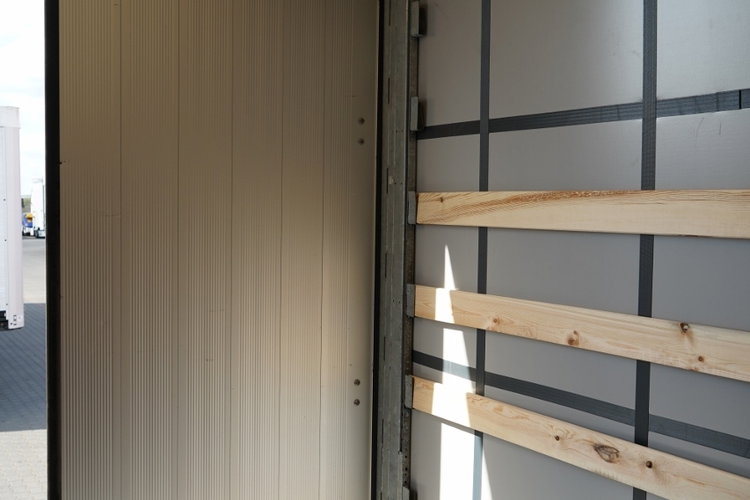 Schmitz FIRANKA STANDARD / DWIE OSIE PODNOSZONE / OSIE / SPROWADZONA zdjęcie 20