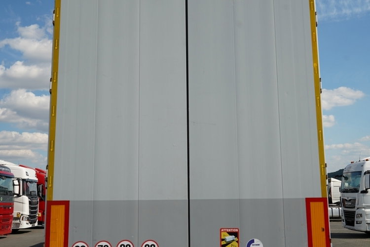 Wielton / FIRANKA / STANDARD / OŚ PODNOSZONA /  PLANDEKA ZBROJONA  zdjęcie 12