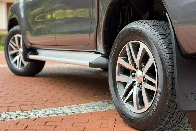 Toyota hilux zdjęcie 15