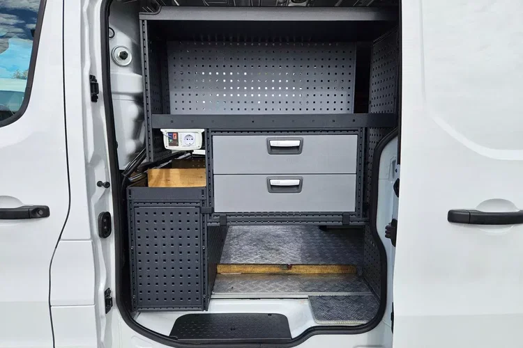 Renault Trafic L1H1 54900zł NETTO Zabudowa warsztatowa 2.0 dCi/120KM zdjęcie 13