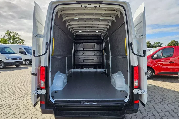 Volkswagen Crafter L3H2 99999zł NETTO 2.0 TDi/140KM zdjęcie 16