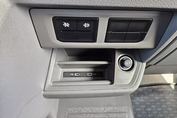 Volkswagen Crafter L3H2 99999zł NETTO 2.0 TDi/140KM zdjęcie 30