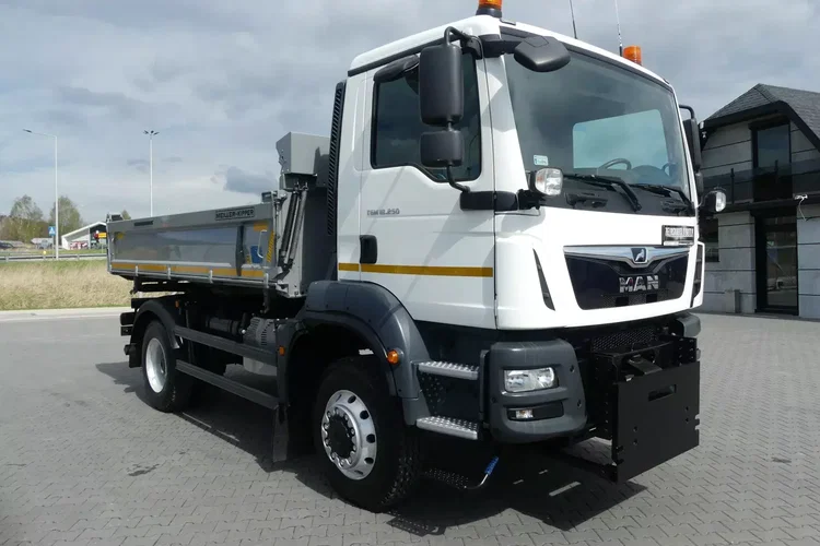 MAN TGM 18.250 4x4 / WYWROTKA 3 STR / PRZEBIEG 22 TYS KM / zdjęcie 11