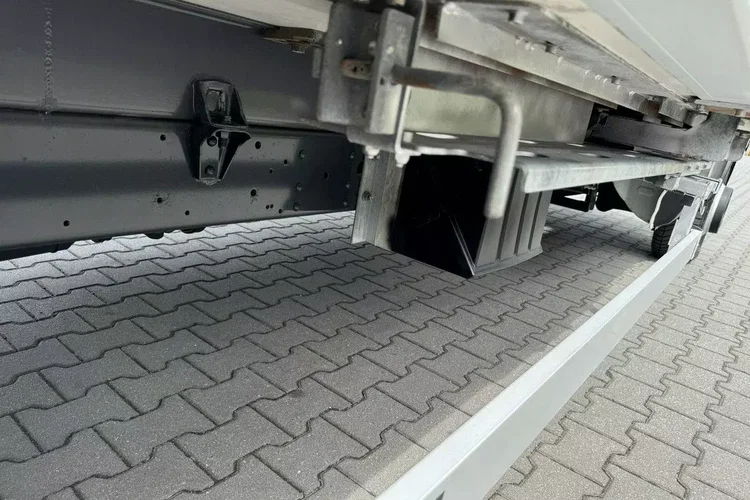 Iveco Daily 70C17 Mroźnia Agregat Carrier Supra 750 10-Palet + Winda zdjęcie 16