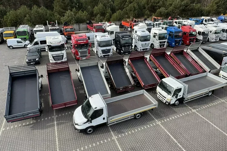 Iveco Daily 70C18 V H zdjęcie 16