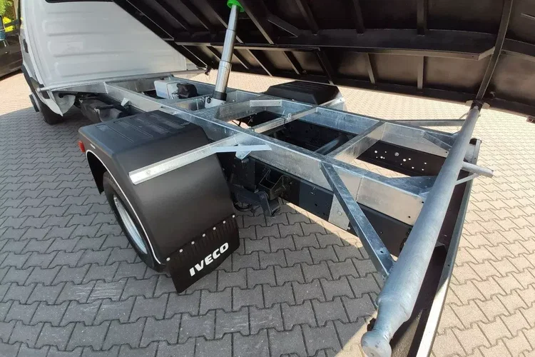 Iveco Daily 70C18 V H zdjęcie 18