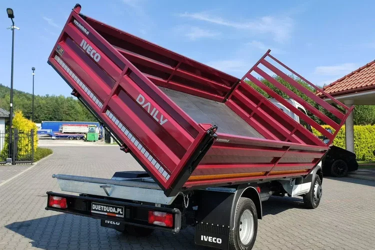 Iveco Daily 70C18 V H zdjęcie 19