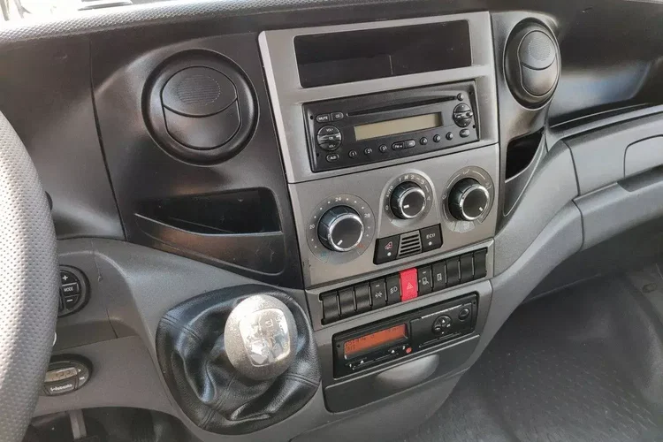Iveco Daily 70C18 V H zdjęcie 30