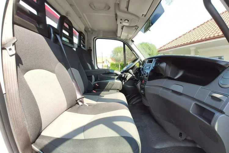 Iveco Daily 70C18 V H zdjęcie 31