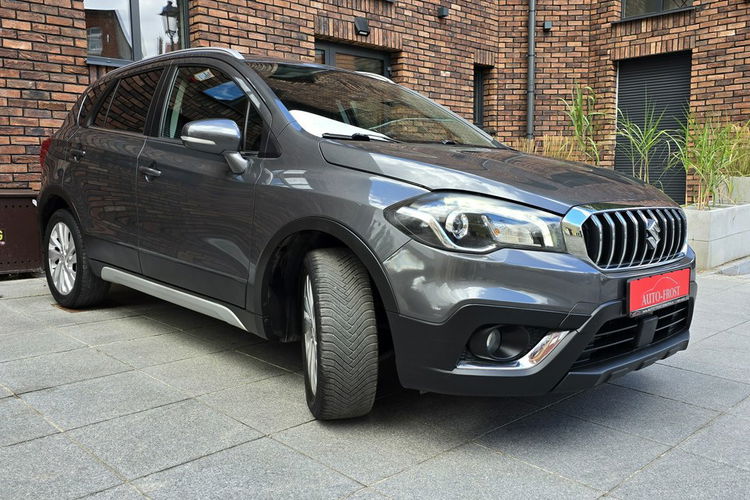 SX4 S-Cross Suzuki SX4 S-Cross 1.0 nowy model bezwypadkowy zdjęcie 3