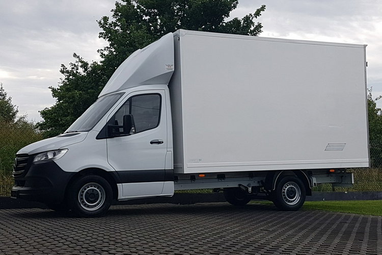 Mercedes Sprinter KONTENER 8EP 4.11x2.15x2.30 KLIMA 314 CDI MANUAL DMC 3500 KG zdjęcie 33