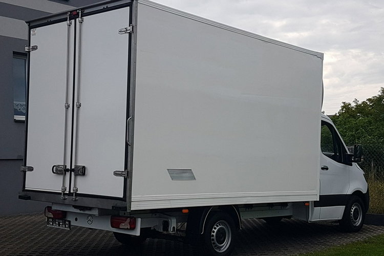 Mercedes Sprinter KONTENER 8EP 4.11x2.15x2.30 KLIMA 314 CDI MANUAL DMC 3500 KG zdjęcie 4