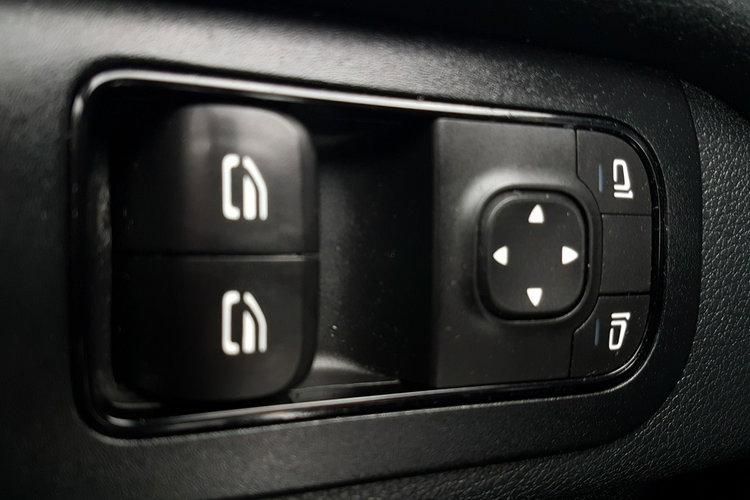 Mercedes Sprinter KONTENER 8EP 4.11x2.15x2.30 KLIMA 314 CDI MANUAL DMC 3500 KG zdjęcie 9