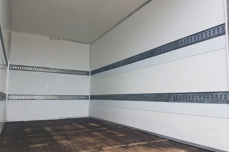 Mercedes Sprinter KONTENER 8EP 4.11x2.15x2.30 KLIMA 314 CDI MANUAL DMC 3500 KG zdjęcie 18