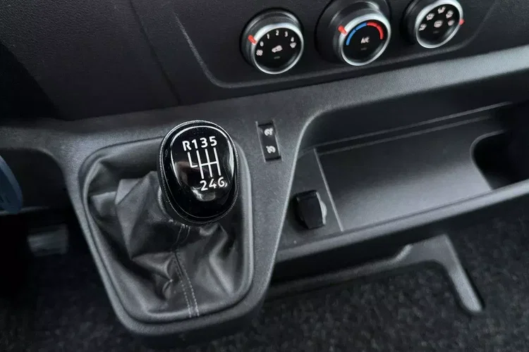 Renault Master zdjęcie 28