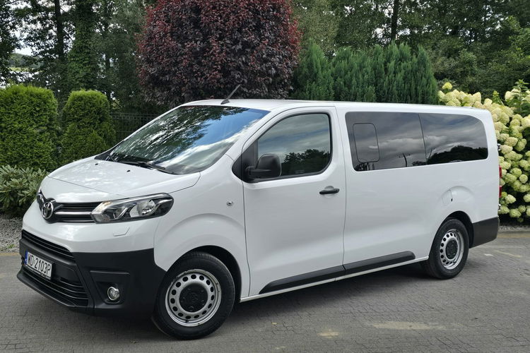 Toyota Proace Verso 2.0 D-4D 150KM Long / Salon PL I-właściciel / I-rej. 2022 rok zdjęcie 2