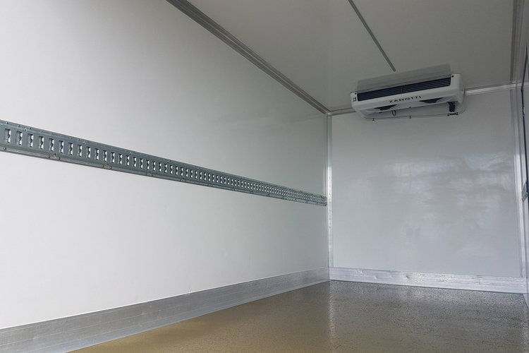 MAN TGE 3.140 VW CRAFTER 8EP CHŁODNIA AGREGAT 4.20x2.11x2.20 IZOTERMA zdjęcie 24