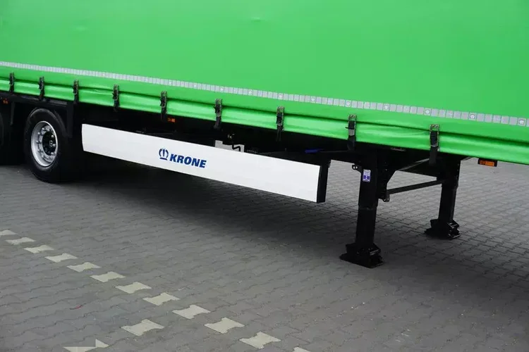 Krone FIRANKA / MEGA / DACH PODNOSZONY / XL zdjęcie 17