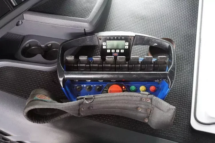 Scania G 490 / 6 X 2 / SKRZYNIOWY + HDS / HMF 3220 K7 / WYSIĘG 18.9 M zdjęcie 25