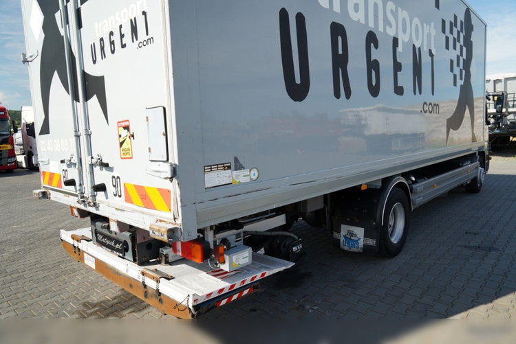 Mercedes ATEGO / 1324 / KONTENER / BOK ROZSUWANY / SOLÓWKA / WINDA DHOLLANDIA / MANUAL / SPROWADZONY zdjęcie 17