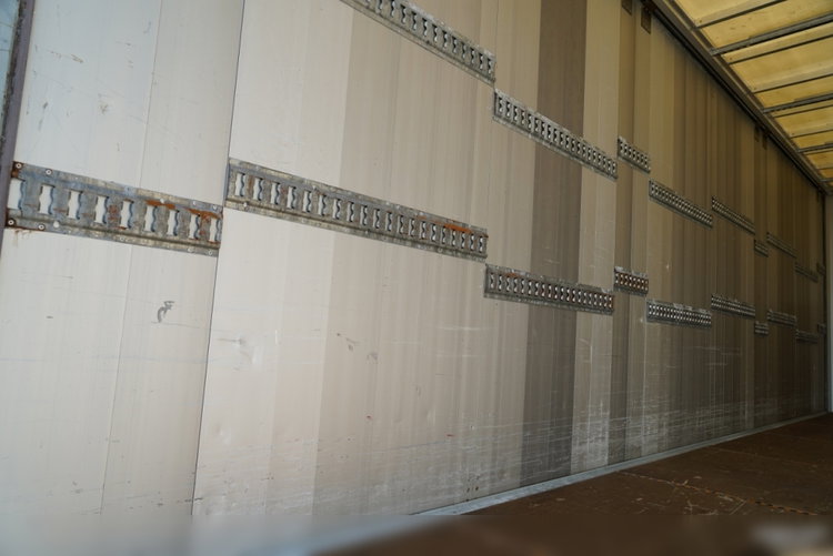 Mercedes ATEGO / 1324 / KONTENER / BOK ROZSUWANY / SOLÓWKA / WINDA DHOLLANDIA / MANUAL / SPROWADZONY zdjęcie 27