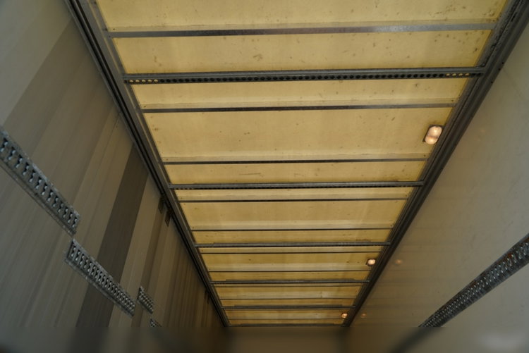 Mercedes ATEGO / 1324 / KONTENER / BOK ROZSUWANY / SOLÓWKA / WINDA DHOLLANDIA / MANUAL / SPROWADZONY zdjęcie 29