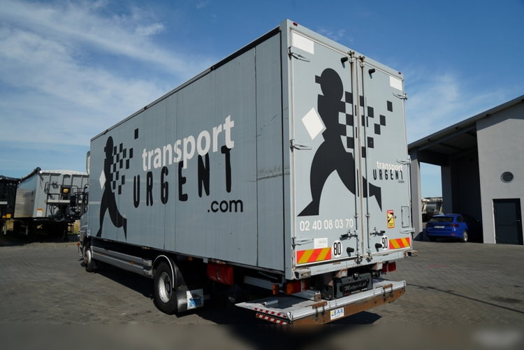 Mercedes ATEGO / 1324 / KONTENER / BOK ROZSUWANY / SOLÓWKA / WINDA DHOLLANDIA / MANUAL / SPROWADZONY zdjęcie 8