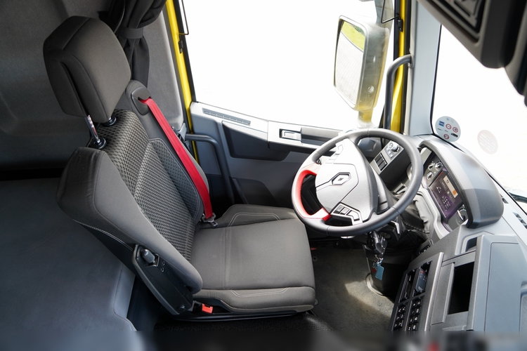 Renault T 440 / 13 LITROWY / RETARDER / I-PARK COOL / ALUFELGI / SPROWADZONA / 2017 ROK zdjęcie 25