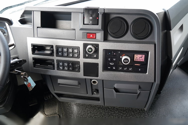 Renault T 440 / 13 LITROWY / RETARDER / I-PARK COOL / ALUFELGI / SPROWADZONA / 2017 ROK zdjęcie 28