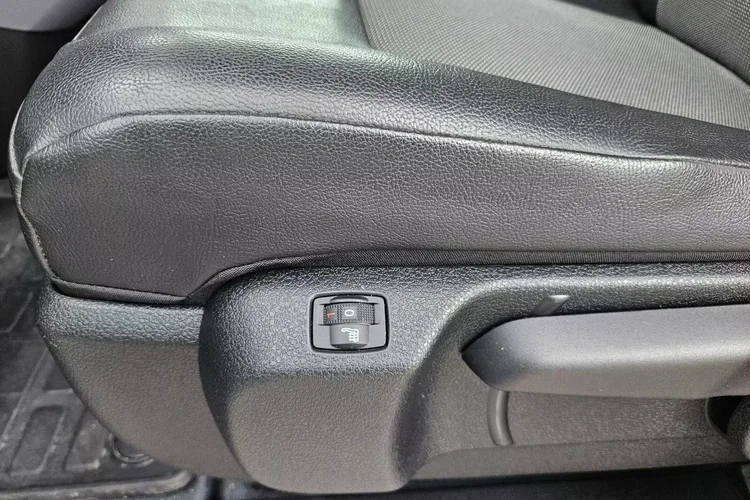 Peugeot expert L3H1 69900zł NETTO Brygadówka 6 osób ExtraLong 2.0HDi/122KM zdjęcie 16