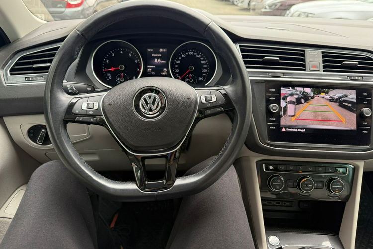 Volkswagen Tiguan Polski salon, automat, LED, podgrzewane fotele, panorama zdjęcie 27
