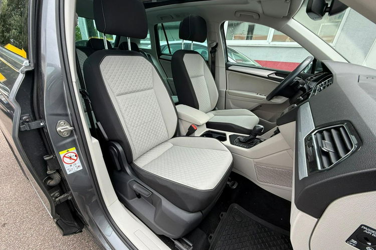 Volkswagen Tiguan Polski salon, automat, LED, podgrzewane fotele, panorama zdjęcie 32