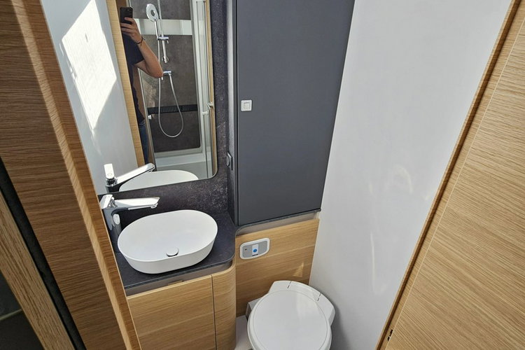 inny Adria Sonic 700 DC zdjęcie 19