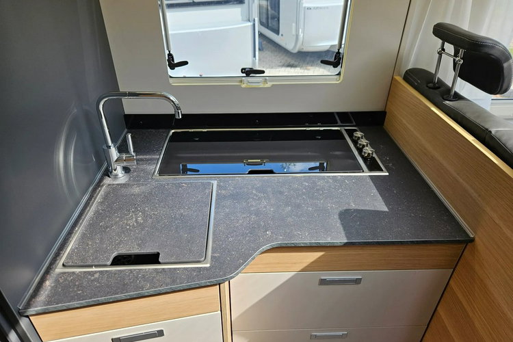 inny Adria Coral Axess 650 SL zdjęcie 18