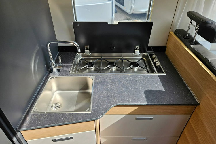 inny Adria Coral Axess 650 SL zdjęcie 19