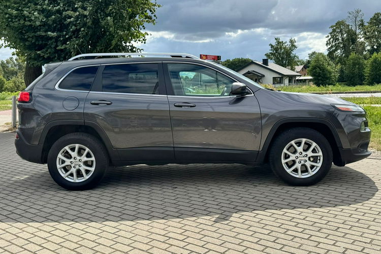 Jeep Cherokee 3.2B 272KM 4x4 9 biegowy ZF zdjęcie 16