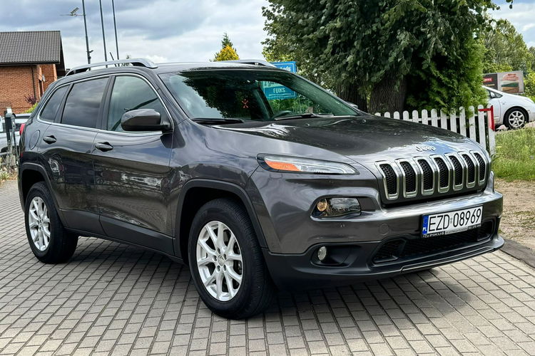 Jeep Cherokee 3.2B 272KM 4x4 9 biegowy ZF zdjęcie 17
