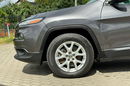 Jeep Cherokee 3.2B 272KM 4x4 9 biegowy ZF zdjęcie 18